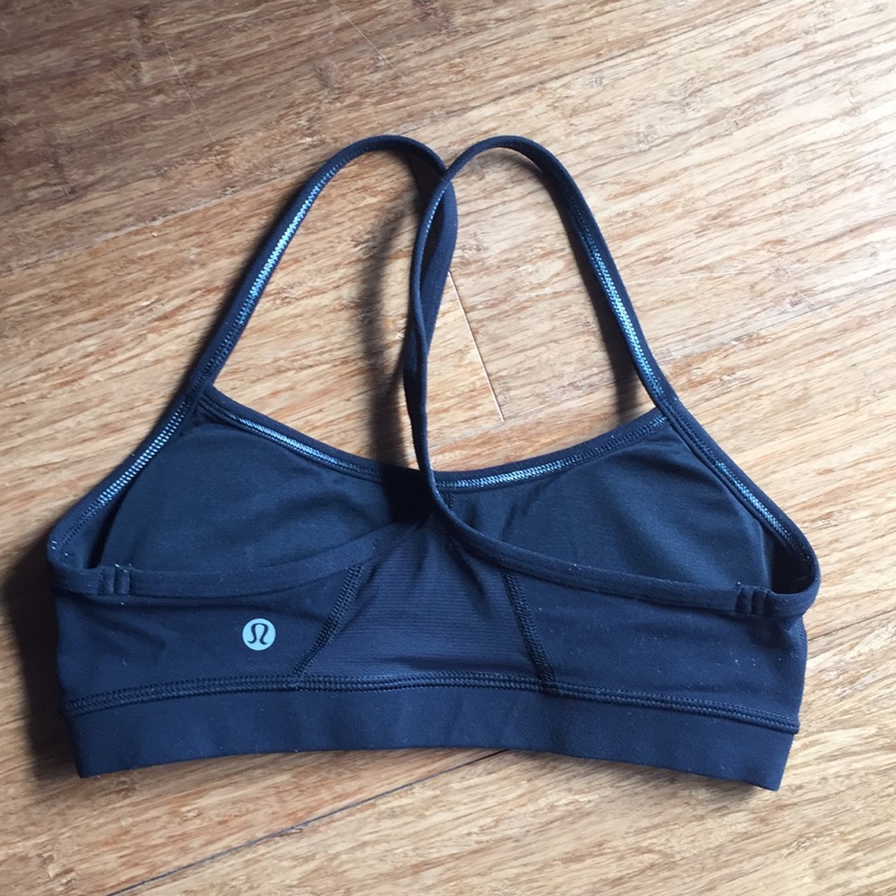 Lululemon y bra - Picture 3 of 4